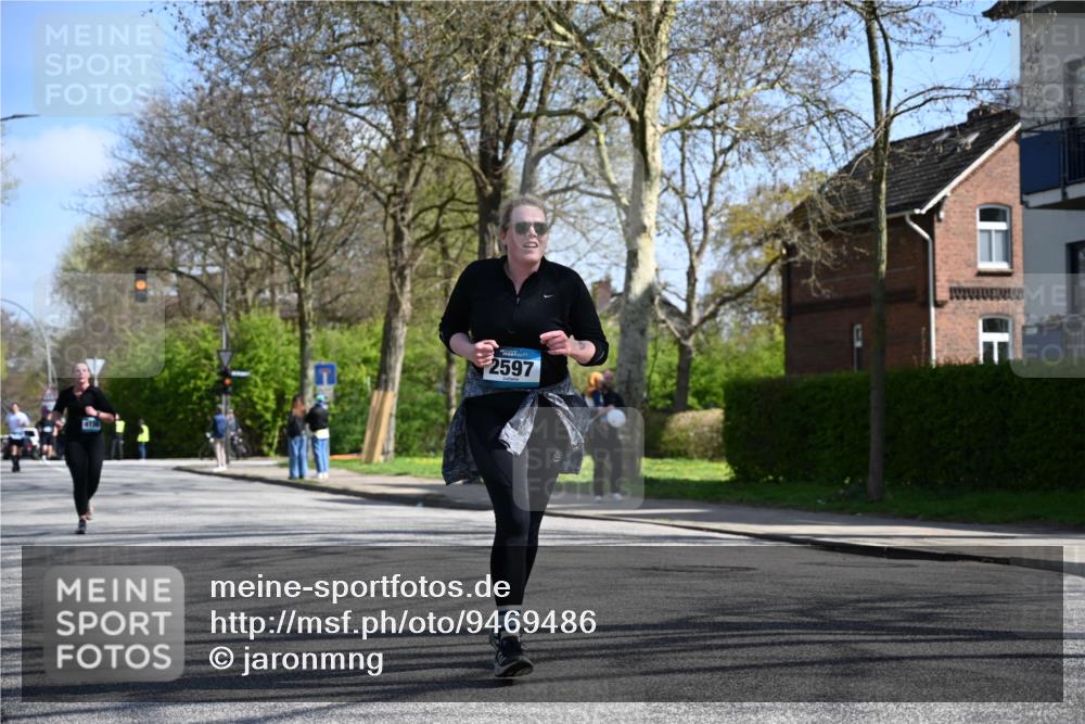 12.04.2026 - 45. Internationalen Wilhelmsburger Insellauf J. Mangold http://msf.ph/oto/9469486 12.04.2026 11:17:11 Ziel 3622, 3080, 2597, 4136, 2419, 2420, 2419, 2420, 2312, 2241, 5309, 3944, 3398, 2807 meine-sportfotos.de