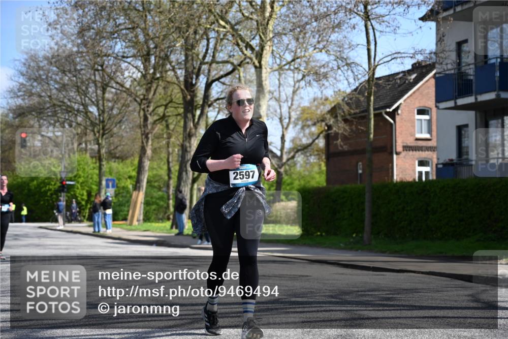 12.04.2026 - 45. Internationalen Wilhelmsburger Insellauf J. Mangold http://msf.ph/oto/9469494 12.04.2026 11:17:11 Ziel 3622, 3080, 2597, 4136, 2419, 2420, 2419, 2420, 2312, 2241, 5309, 3944, 3398, 2807 meine-sportfotos.de