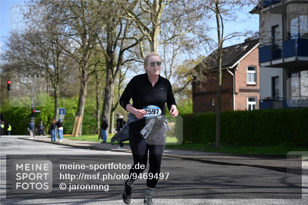 12.04.2026 - 45. Internationalen Wilhelmsburger Insellauf J. Mangold http://msf.ph/oto/9469497 12.04.2026 11:17:12 Ziel 3080, 2597, 4136, 2419, 2420, 2312, 2241, 5309, 3944, 3398, 2807, 4191 meine-sportfotos.de