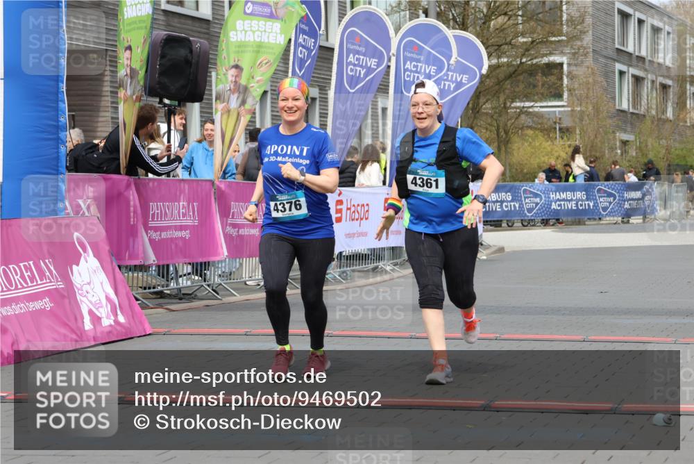 12.04.2026 - 45. Internationalen Wilhelmsburger Insellauf Strokosch-Dieckow http://msf.ph/oto/9469502 12.04.2026 13:40:15 Ziel 4376, 4361 meine-sportfotos.de