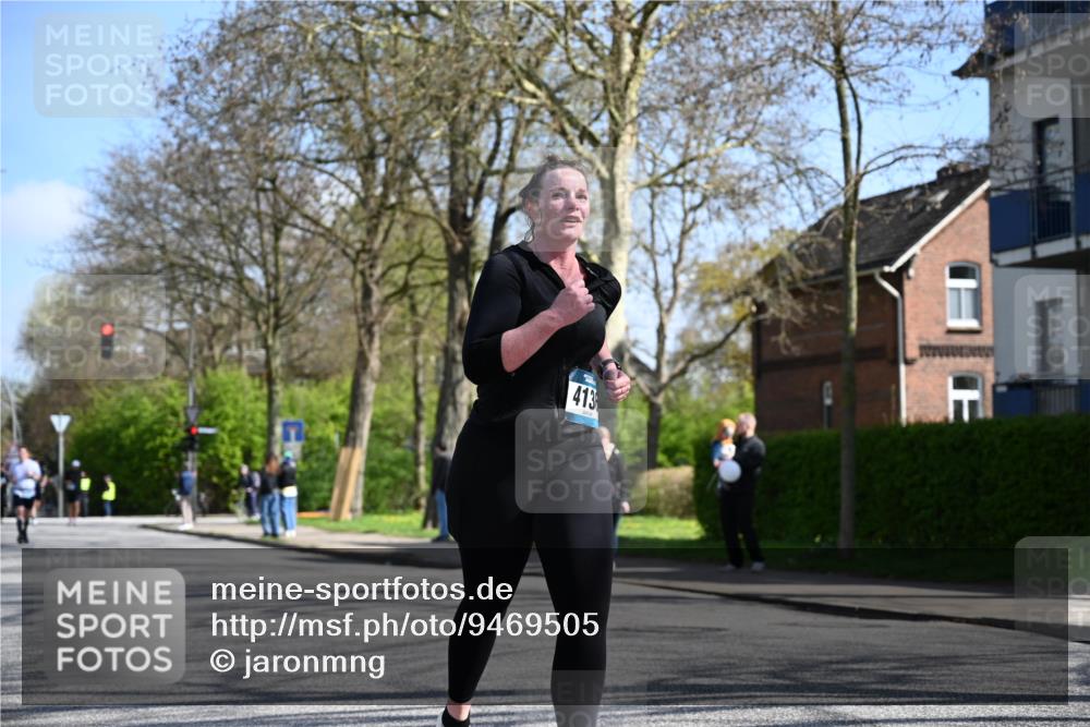 12.04.2026 - 45. Internationalen Wilhelmsburger Insellauf J. Mangold http://msf.ph/oto/9469505 12.04.2026 11:17:17 Ziel 3080, 2597, 4136, 2419, 2420, 2312, 2241, 5309, 3944, 5309, 3944, 3398, 2807, 4191 meine-sportfotos.de