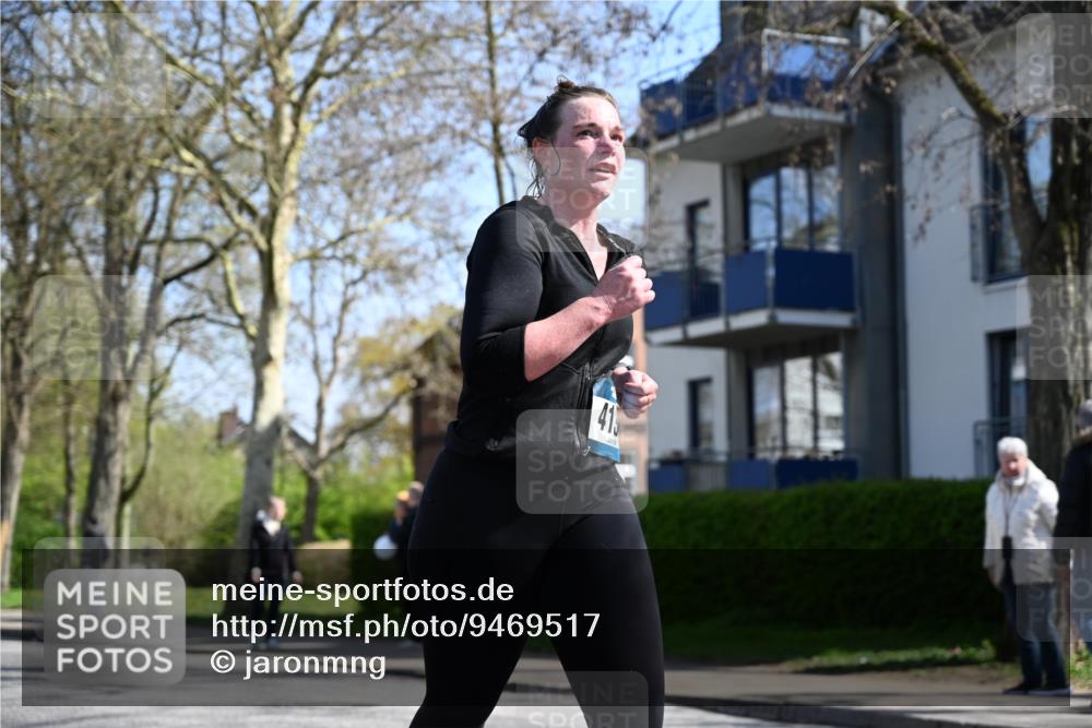 12.04.2026 - 45. Internationalen Wilhelmsburger Insellauf J. Mangold http://msf.ph/oto/9469517 12.04.2026 11:17:18 Ziel 2597, 4136, 2419, 2420, 2312, 2241, 5309, 3944, 3398, 3398, 2807, 4191 meine-sportfotos.de