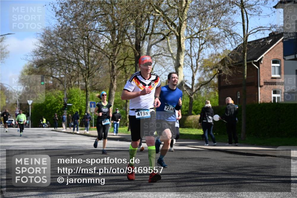 12.04.2026 - 45. Internationalen Wilhelmsburger Insellauf J. Mangold http://msf.ph/oto/9469557 12.04.2026 11:17:42 Ziel 2419, 2420, 2312, 2241, 5309, 3944, 3398, 2807, 4191, 4786, 3435, 2240, 5700, 4902, 4918 meine-sportfotos.de