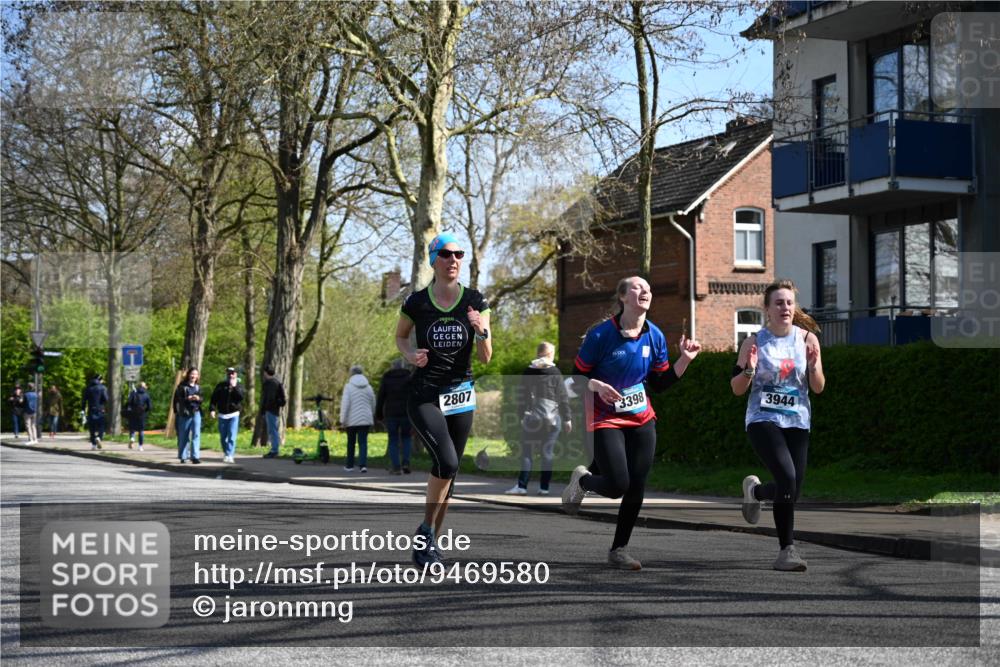 12.04.2026 - 45. Internationalen Wilhelmsburger Insellauf J. Mangold http://msf.ph/oto/9469580 12.04.2026 11:17:44 Ziel 2419, 2420, 2312, 2241, 5309, 3944, 3398, 2807, 4191, 4786, 3435, 3435, 2240, 5700, 4902, 4918 meine-sportfotos.de