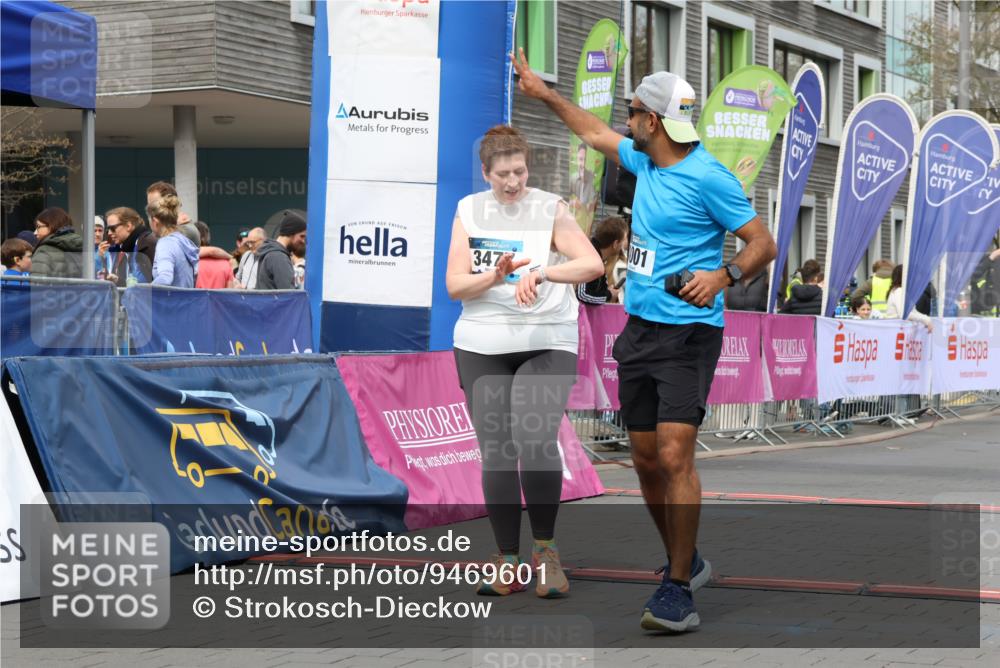 12.04.2026 - 45. Internationalen Wilhelmsburger Insellauf Strokosch-Dieckow http://msf.ph/oto/9469601 12.04.2026 13:40:01 Ziel 4001, 3477 meine-sportfotos.de