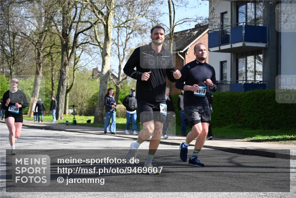 12.04.2026 - 45. Internationalen Wilhelmsburger Insellauf J. Mangold http://msf.ph/oto/9469607 12.04.2026 11:18:00 Ziel 2807, 4191, 4786, 3435, 2240, 5700, 4902, 4918, 2806, 4582, 4586, 2385 meine-sportfotos.de