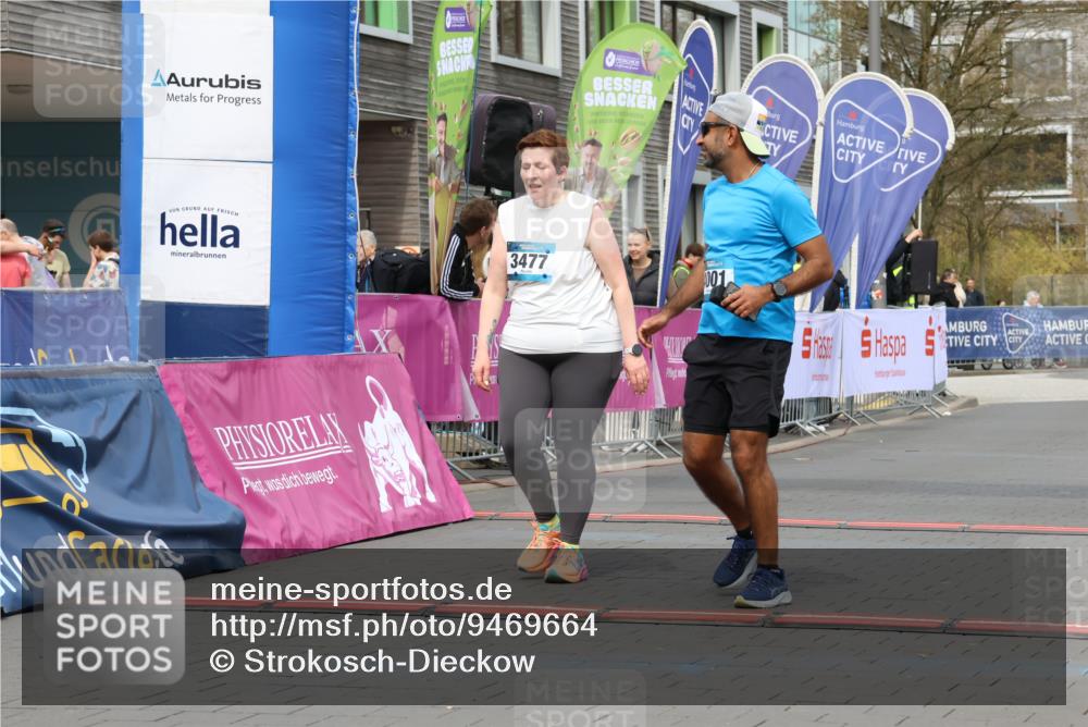 12.04.2026 - 45. Internationalen Wilhelmsburger Insellauf Strokosch-Dieckow http://msf.ph/oto/9469664 12.04.2026 13:39:59 Ziel 4001, 3477 meine-sportfotos.de