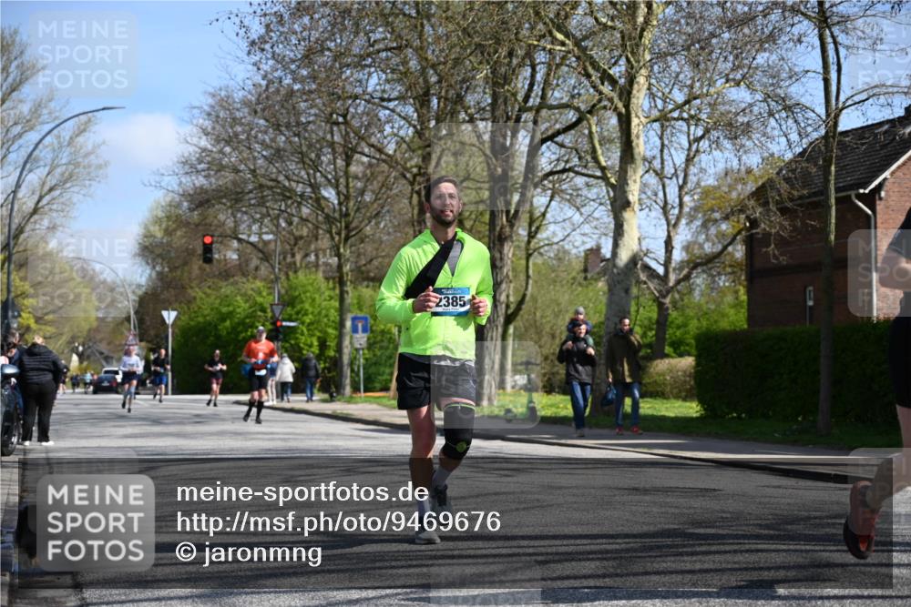 12.04.2026 - 45. Internationalen Wilhelmsburger Insellauf J. Mangold http://msf.ph/oto/9469676 12.04.2026 11:18:20 Ziel 2806, 4582, 4586, 2385, 3633, 3096, 3421, 2322, 4148, 4147, 3104, 4151 meine-sportfotos.de