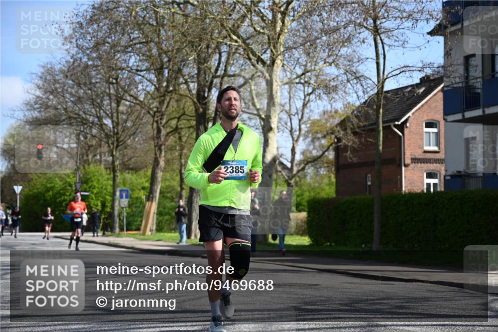 12.04.2026 - 45. Internationalen Wilhelmsburger Insellauf J. Mangold http://msf.ph/oto/9469688 12.04.2026 11:18:21 Ziel 2806, 4582, 4586, 2385, 3633, 3096, 3421, 2322, 4148, 4147, 3104, 4151 meine-sportfotos.de