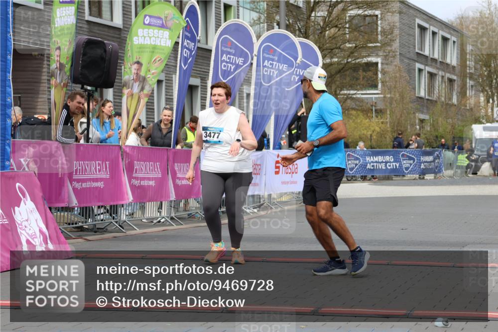 12.04.2026 - 45. Internationalen Wilhelmsburger Insellauf Strokosch-Dieckow http://msf.ph/oto/9469728 12.04.2026 13:39:57 Ziel 4001, 3477 meine-sportfotos.de