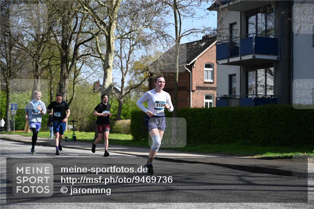 12.04.2026 - 45. Internationalen Wilhelmsburger Insellauf J. Mangold http://msf.ph/oto/9469736 12.04.2026 11:18:35 Ziel 2806, 4582, 4586, 2385, 3633, 3096, 3421, 2322, 4148, 4147, 3104, 4151, 2960, 2471 meine-sportfotos.de