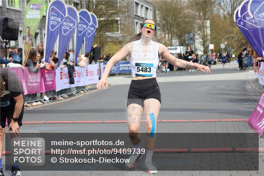 12.04.2026 - 45. Internationalen Wilhelmsburger Insellauf Strokosch-Dieckow http://msf.ph/oto/9469739 12.04.2026 12:50:37 Ziel 5280, 5483 meine-sportfotos.de
