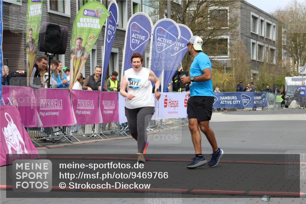 12.04.2026 - 45. Internationalen Wilhelmsburger Insellauf Strokosch-Dieckow http://msf.ph/oto/9469766 12.04.2026 13:39:57 Ziel 4001, 3477 meine-sportfotos.de