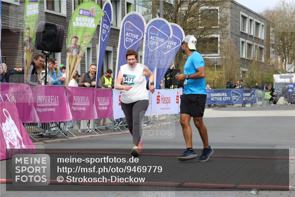 12.04.2026 - 45. Internationalen Wilhelmsburger Insellauf Strokosch-Dieckow http://msf.ph/oto/9469779 12.04.2026 13:39:57 Ziel 4001, 3477 meine-sportfotos.de