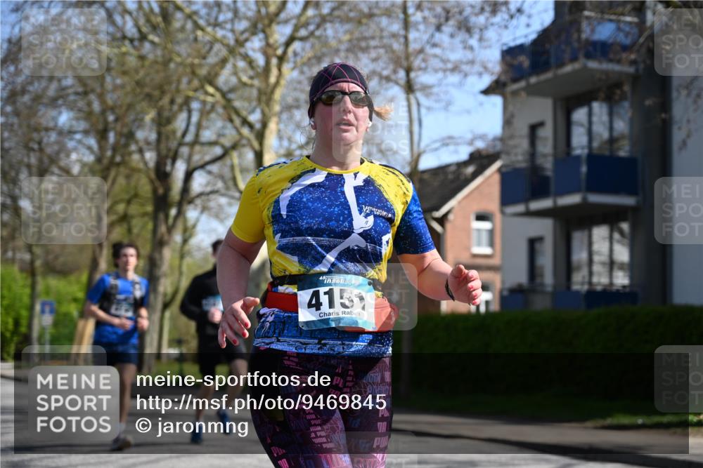 12.04.2026 - 45. Internationalen Wilhelmsburger Insellauf J. Mangold http://msf.ph/oto/9469845 12.04.2026 11:18:43 Ziel 3633, 3096, 3421, 2322, 4148, 4147, 3104, 4151, 2960, 2471, 2226 meine-sportfotos.de
