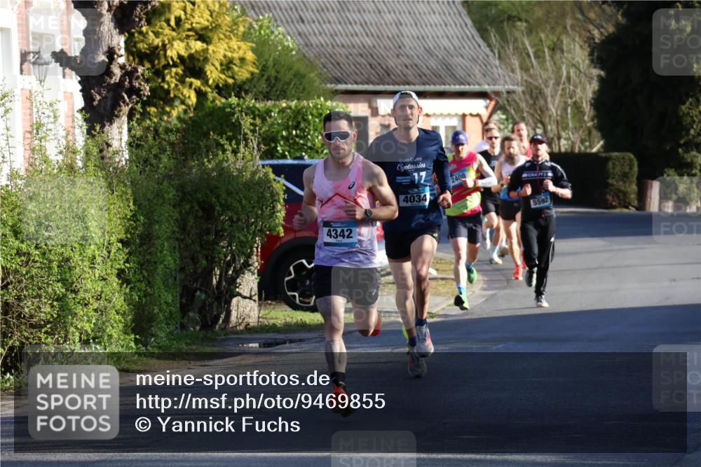 12.04.2026 - 45. Internationalen Wilhelmsburger Insellauf Yannick Fuchs http://msf.ph/oto/9469855 12.04.2026 08:53:58 Laufen 4342, 17, 4034, 2408, 5592 meine-sportfotos.de