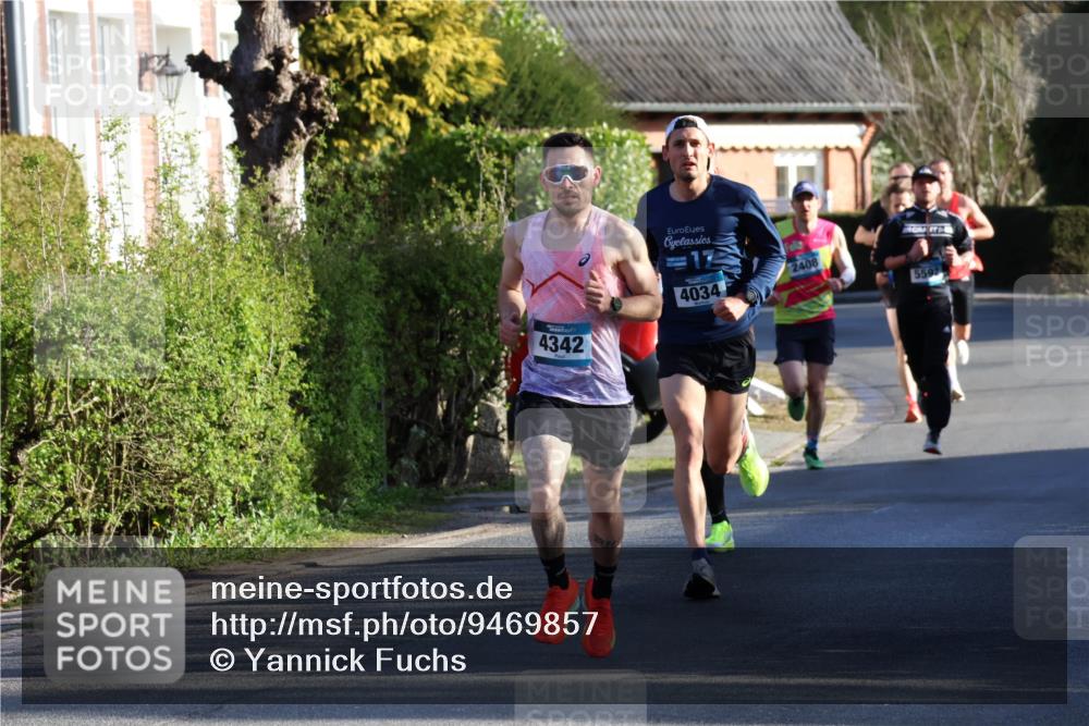 12.04.2026 - 45. Internationalen Wilhelmsburger Insellauf Yannick Fuchs http://msf.ph/oto/9469857 12.04.2026 08:53:58 Laufen 4342, 17, 4034, 2408, 5592 meine-sportfotos.de