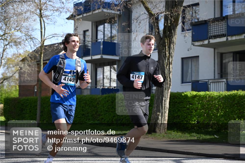 12.04.2026 - 45. Internationalen Wilhelmsburger Insellauf J. Mangold http://msf.ph/oto/9469874 12.04.2026 11:18:44 Ziel 3633, 3096, 3421, 2322, 4148, 4147, 3104, 4151, 2960, 2471, 2226, 5571 meine-sportfotos.de
