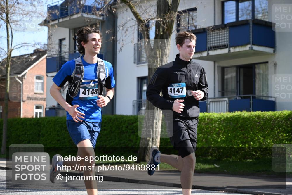 12.04.2026 - 45. Internationalen Wilhelmsburger Insellauf J. Mangold http://msf.ph/oto/9469881 12.04.2026 11:18:45 Ziel 3633, 3096, 3421, 2322, 4148, 4147, 3104, 4151, 2960, 2471, 2226, 5571 meine-sportfotos.de