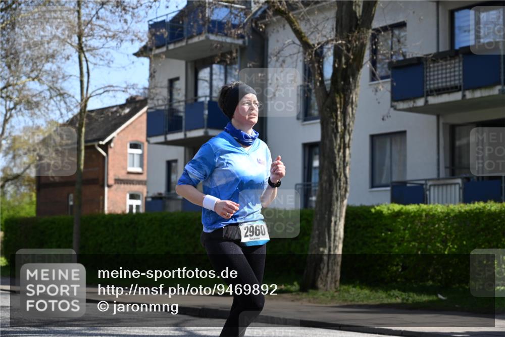 12.04.2026 - 45. Internationalen Wilhelmsburger Insellauf J. Mangold http://msf.ph/oto/9469892 12.04.2026 11:18:55 Ziel 3421, 2322, 4148, 4147, 3104, 4151, 2960, 2471, 2226, 2226, 5571, 5035, 4520, 3124, 3123 meine-sportfotos.de
