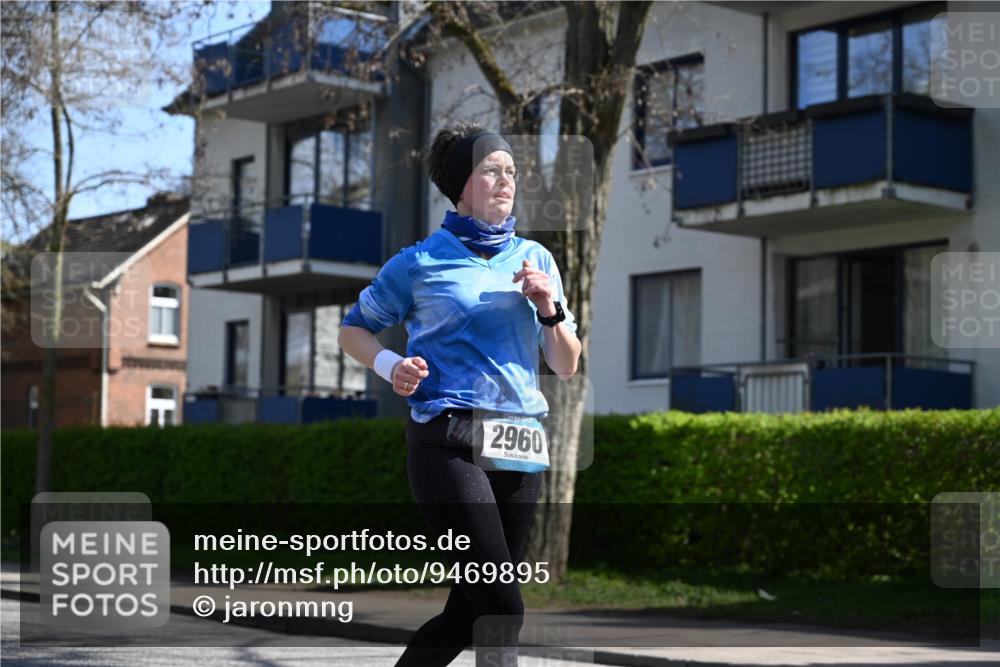 12.04.2026 - 45. Internationalen Wilhelmsburger Insellauf J. Mangold http://msf.ph/oto/9469895 12.04.2026 11:18:55 Ziel 3421, 2322, 4148, 4147, 3104, 4151, 2960, 2471, 2226, 2226, 5571, 5035, 4520, 3124, 3123 meine-sportfotos.de
