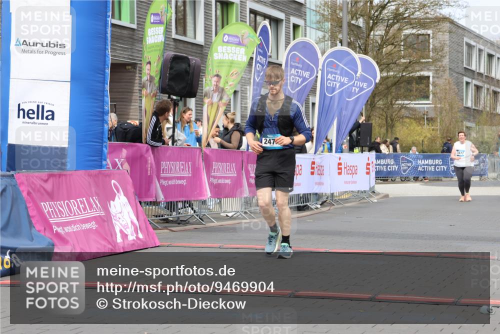 12.04.2026 - 45. Internationalen Wilhelmsburger Insellauf Strokosch-Dieckow http://msf.ph/oto/9469904 12.04.2026 13:39:48 Ziel 2474 meine-sportfotos.de