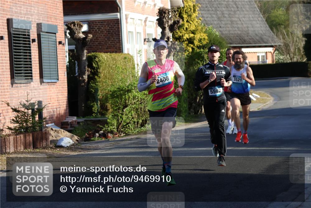 12.04.2026 - 45. Internationalen Wilhelmsburger Insellauf Yannick Fuchs http://msf.ph/oto/9469910 12.04.2026 08:54:04 Laufen 2408, 3521, 5592 meine-sportfotos.de