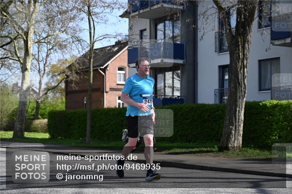 12.04.2026 - 45. Internationalen Wilhelmsburger Insellauf J. Mangold http://msf.ph/oto/9469935 12.04.2026 11:19:05 Ziel 4151, 2960, 2471, 2226, 5571, 5035, 4520, 3124, 3123, 2581 meine-sportfotos.de