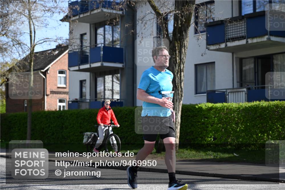12.04.2026 - 45. Internationalen Wilhelmsburger Insellauf J. Mangold http://msf.ph/oto/9469950 12.04.2026 11:19:06 Ziel 4151, 2960, 2471, 2226, 5571, 5035, 4520, 3124, 3123, 2581 meine-sportfotos.de