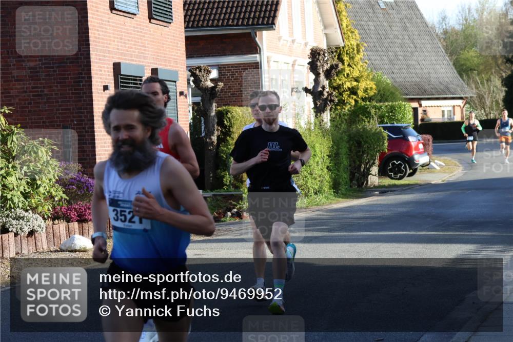 12.04.2026 - 45. Internationalen Wilhelmsburger Insellauf Yannick Fuchs http://msf.ph/oto/9469952 12.04.2026 08:54:07 Laufen 3521 meine-sportfotos.de