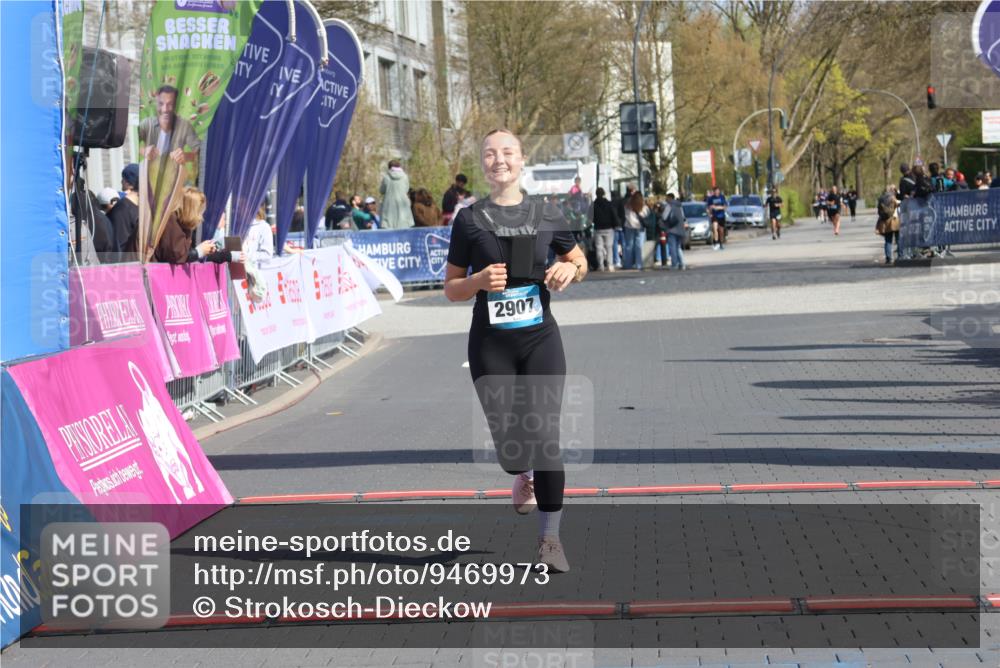 12.04.2026 - 45. Internationalen Wilhelmsburger Insellauf Strokosch-Dieckow http://msf.ph/oto/9469973 12.04.2026 11:25:01 Ziel 2907 meine-sportfotos.de