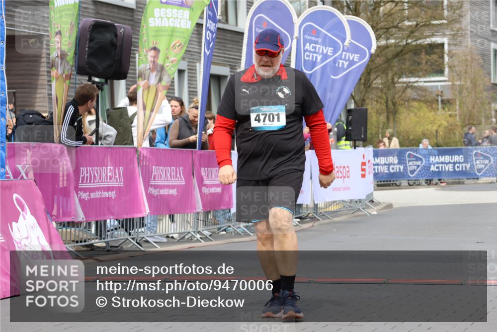 12.04.2026 - 45. Internationalen Wilhelmsburger Insellauf Strokosch-Dieckow http://msf.ph/oto/9470006 12.04.2026 13:39:28 Ziel 4701 meine-sportfotos.de
