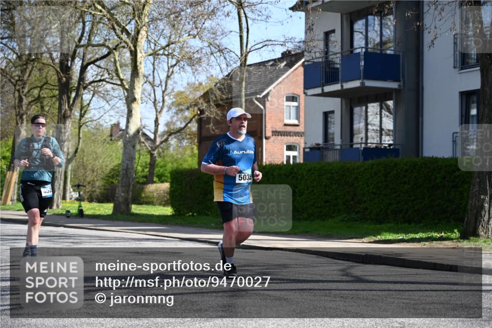 12.04.2026 - 45. Internationalen Wilhelmsburger Insellauf J. Mangold http://msf.ph/oto/9470027 12.04.2026 11:19:15 Ziel 2471, 2226, 5571, 5035, 4520, 3124, 3123, 2581, 2788, 4614 meine-sportfotos.de