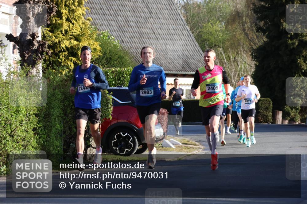 12.04.2026 - 45. Internationalen Wilhelmsburger Insellauf Yannick Fuchs http://msf.ph/oto/9470031 12.04.2026 08:54:19 Laufen 2242, 2983, 2760, 2409, 2873 meine-sportfotos.de