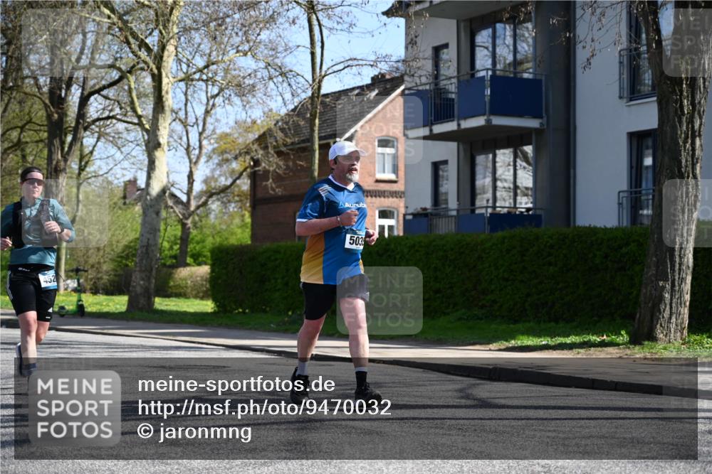 12.04.2026 - 45. Internationalen Wilhelmsburger Insellauf J. Mangold http://msf.ph/oto/9470032 12.04.2026 11:19:15 Ziel 2471, 2226, 5571, 5035, 4520, 3124, 3123, 2581, 2788, 4614 meine-sportfotos.de