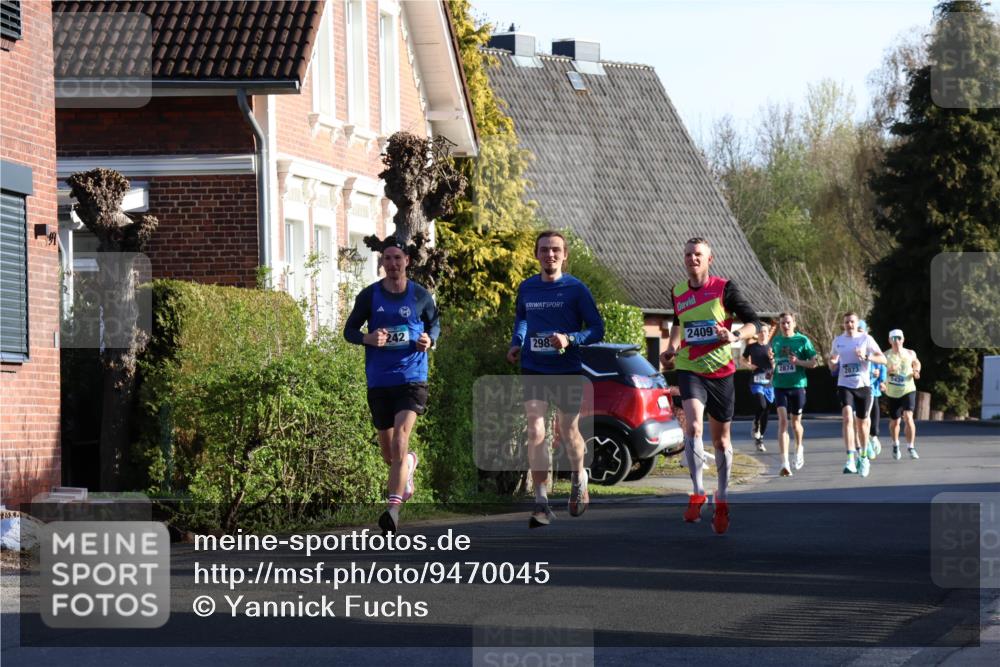 12.04.2026 - 45. Internationalen Wilhelmsburger Insellauf Yannick Fuchs http://msf.ph/oto/9470045 12.04.2026 08:54:20 Laufen 242, 298, 2409, 2874, 2873 meine-sportfotos.de