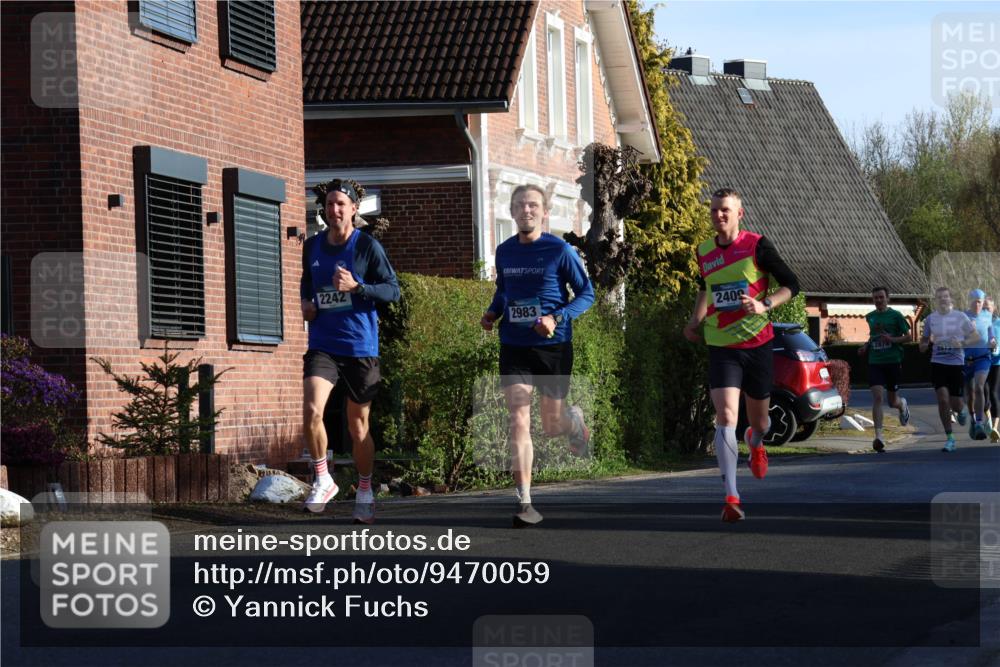 12.04.2026 - 45. Internationalen Wilhelmsburger Insellauf Yannick Fuchs http://msf.ph/oto/9470059 12.04.2026 08:54:21 Laufen 2242, 2983, 2409, 2874, 2873 meine-sportfotos.de