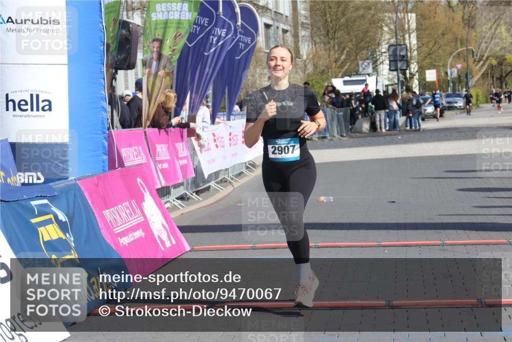 12.04.2026 - 45. Internationalen Wilhelmsburger Insellauf Strokosch-Dieckow http://msf.ph/oto/9470067 12.04.2026 11:25:01 Ziel 2907 meine-sportfotos.de