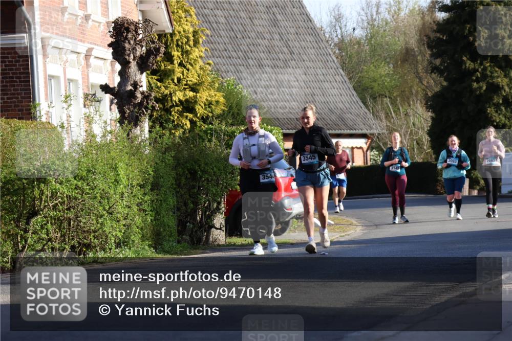 12.04.2026 - 45. Internationalen Wilhelmsburger Insellauf Yannick Fuchs http://msf.ph/oto/9470148 12.04.2026 09:05:12 Laufen 3544, 3545, 3148, 2093, 2663 meine-sportfotos.de