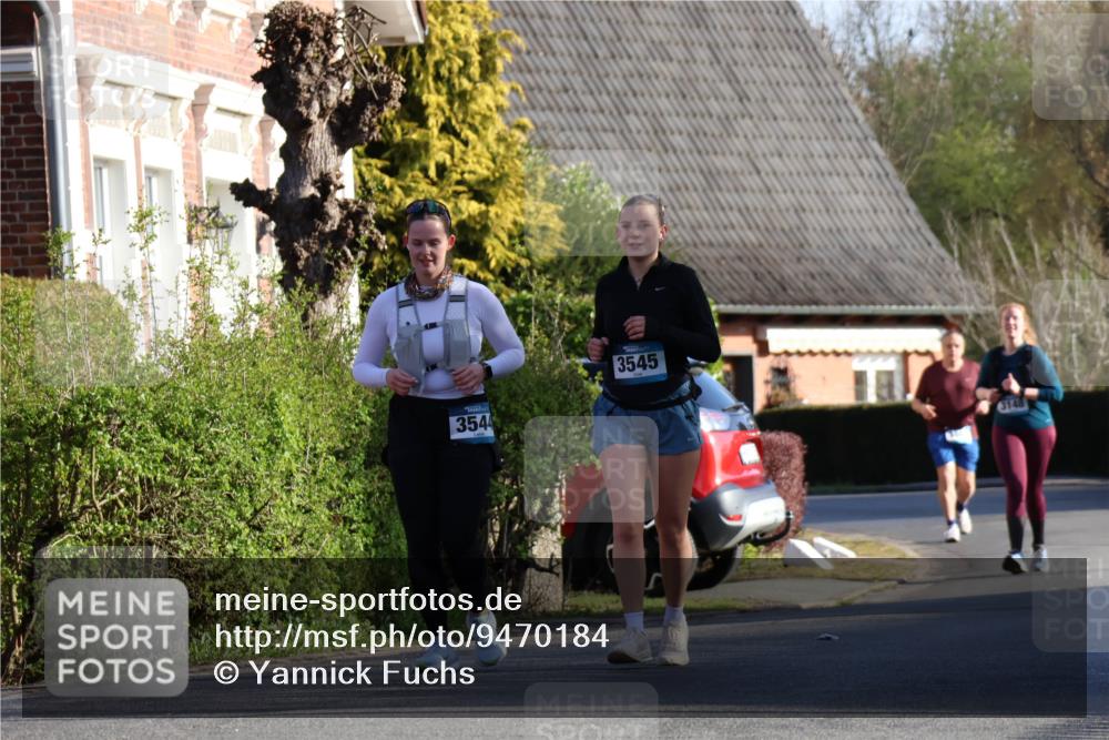 12.04.2026 - 45. Internationalen Wilhelmsburger Insellauf Yannick Fuchs http://msf.ph/oto/9470184 12.04.2026 09:05:14 Laufen 3544, 3545 meine-sportfotos.de