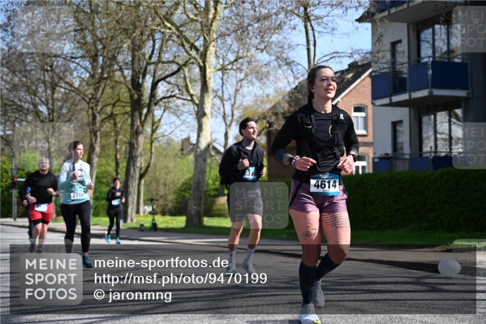 12.04.2026 - 45. Internationalen Wilhelmsburger Insellauf J. Mangold http://msf.ph/oto/9470199 12.04.2026 11:19:44 Ziel 2581, 2788, 4614, 2318, 4058, 4058, 3707, 4446, 4165 meine-sportfotos.de