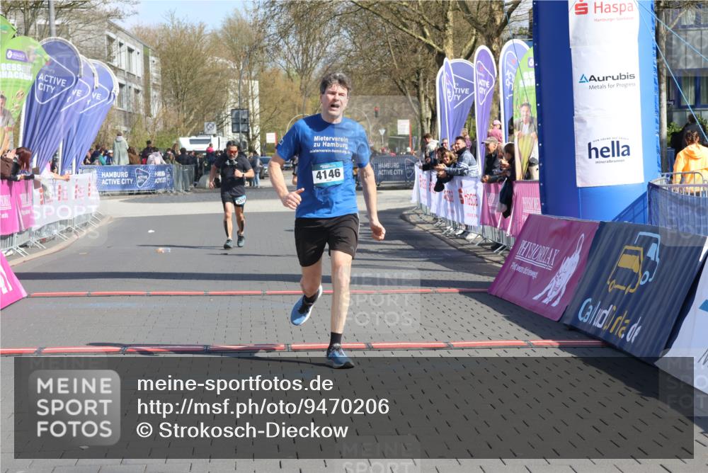 12.04.2026 - 45. Internationalen Wilhelmsburger Insellauf Strokosch-Dieckow http://msf.ph/oto/9470206 12.04.2026 11:25:33 Ziel 4146, 4519 meine-sportfotos.de
