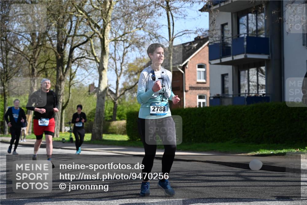 12.04.2026 - 45. Internationalen Wilhelmsburger Insellauf J. Mangold http://msf.ph/oto/9470256 12.04.2026 11:19:46 Ziel 2581, 2788, 4614, 2318, 4058, 3707, 4446, 4165 meine-sportfotos.de