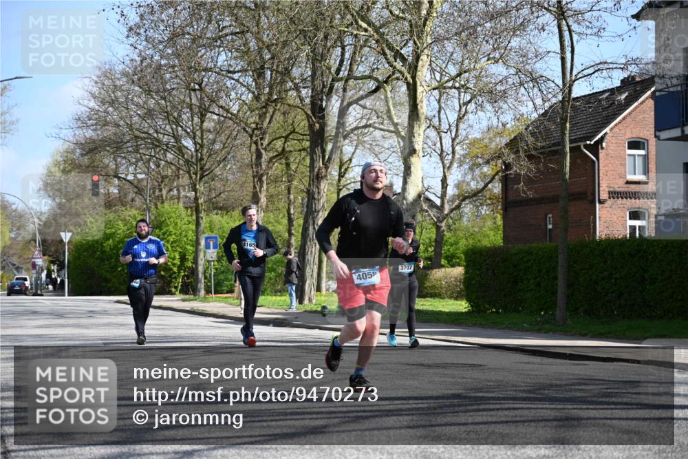 12.04.2026 - 45. Internationalen Wilhelmsburger Insellauf J. Mangold http://msf.ph/oto/9470273 12.04.2026 11:19:47 Ziel 2581, 2788, 4614, 2318, 4058, 3707, 4446, 4165, 3707, 4446, 4165 meine-sportfotos.de