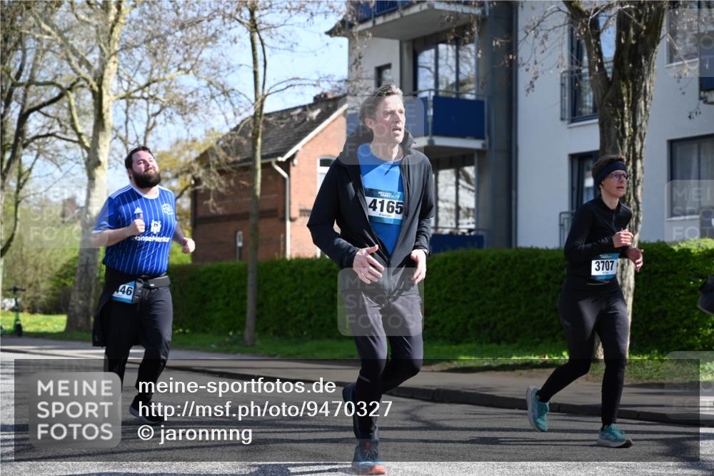 12.04.2026 - 45. Internationalen Wilhelmsburger Insellauf J. Mangold http://msf.ph/oto/9470327 12.04.2026 11:19:51 Ziel 2788, 4614, 2318, 4058, 3707, 4446, 4165 meine-sportfotos.de