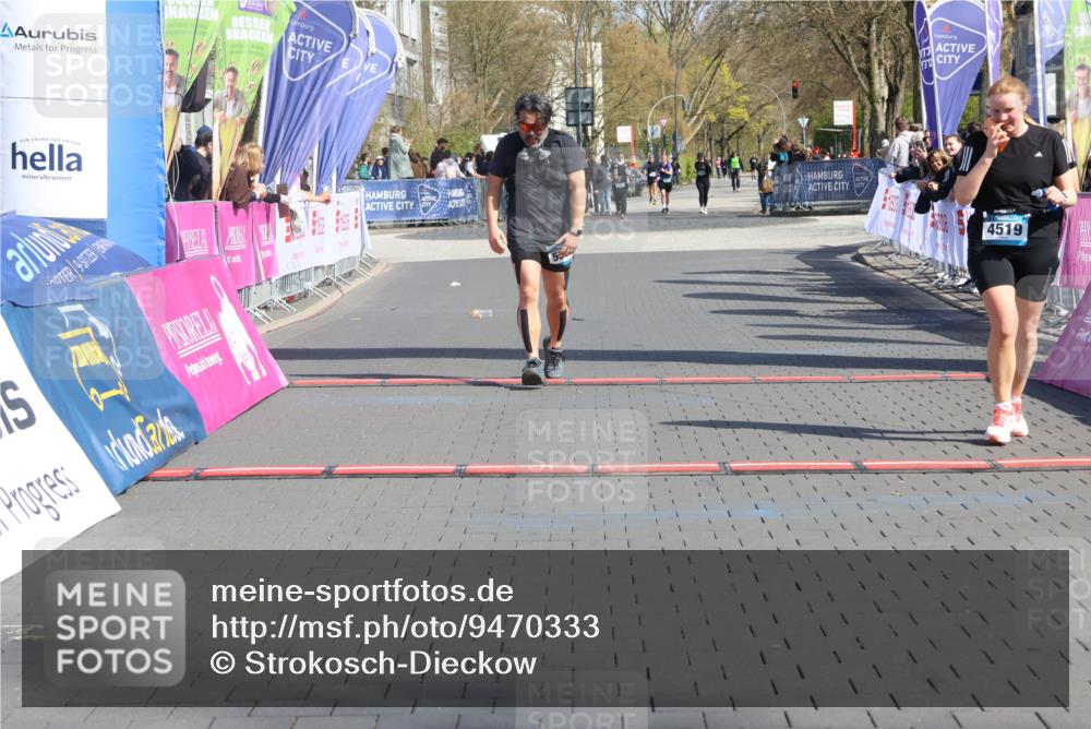 12.04.2026 - 45. Internationalen Wilhelmsburger Insellauf Strokosch-Dieckow http://msf.ph/oto/9470333 12.04.2026 11:25:37 Ziel 4146, 4519, 5559 meine-sportfotos.de