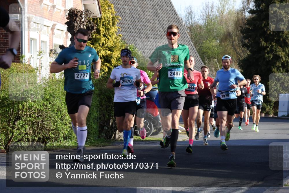 12.04.2026 - 45. Internationalen Wilhelmsburger Insellauf Yannick Fuchs http://msf.ph/oto/9470371 12.04.2026 08:54:42 Laufen 025, 2727, 2970, 2487, 644, 3979 meine-sportfotos.de