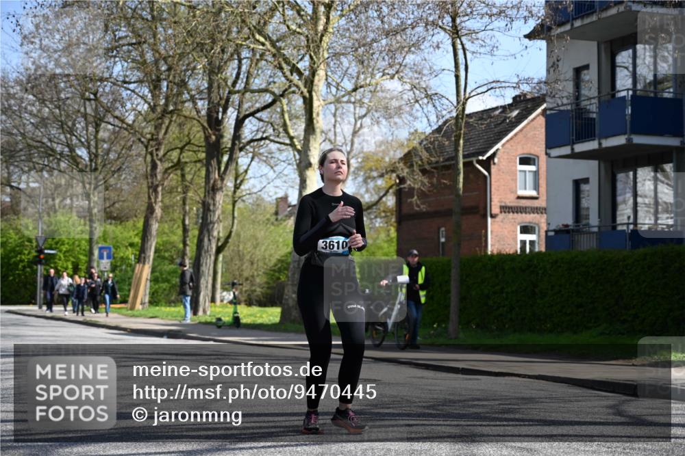 12.04.2026 - 45. Internationalen Wilhelmsburger Insellauf J. Mangold http://msf.ph/oto/9470445 12.04.2026 11:20:54 Ziel 3873, 5558, 3610, 3610, 3808, 3537, 3205 meine-sportfotos.de