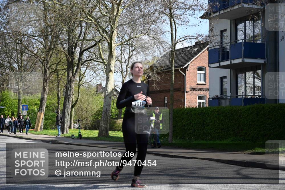 12.04.2026 - 45. Internationalen Wilhelmsburger Insellauf J. Mangold http://msf.ph/oto/9470454 12.04.2026 11:20:54 Ziel 3873, 5558, 3610, 3610, 3808, 3537, 3205 meine-sportfotos.de