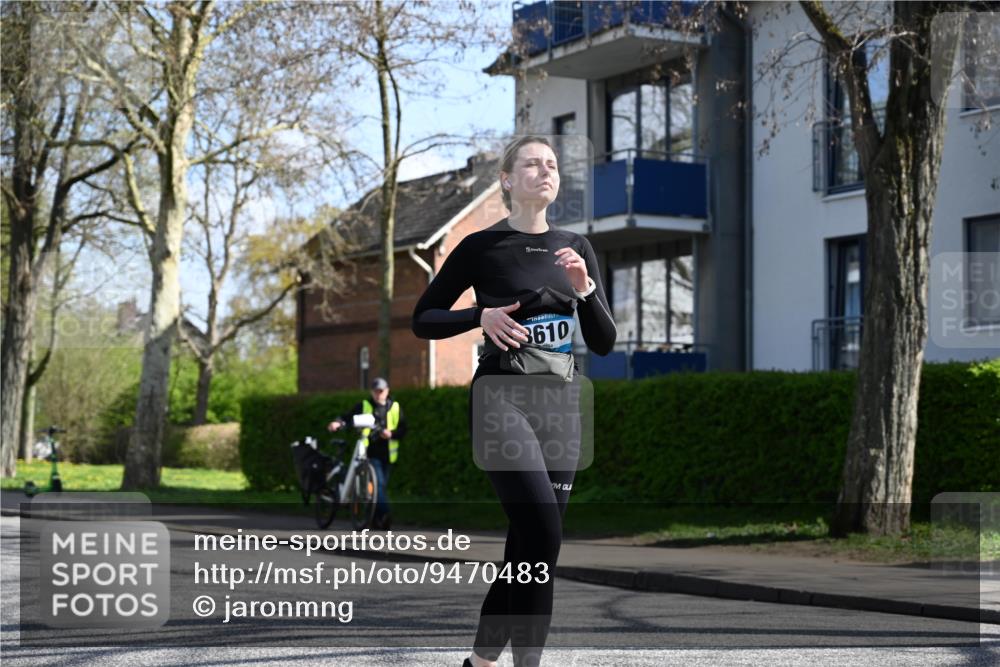 12.04.2026 - 45. Internationalen Wilhelmsburger Insellauf J. Mangold http://msf.ph/oto/9470483 12.04.2026 11:20:55 Ziel 3873, 5558, 3610, 3808, 3537, 3205 meine-sportfotos.de